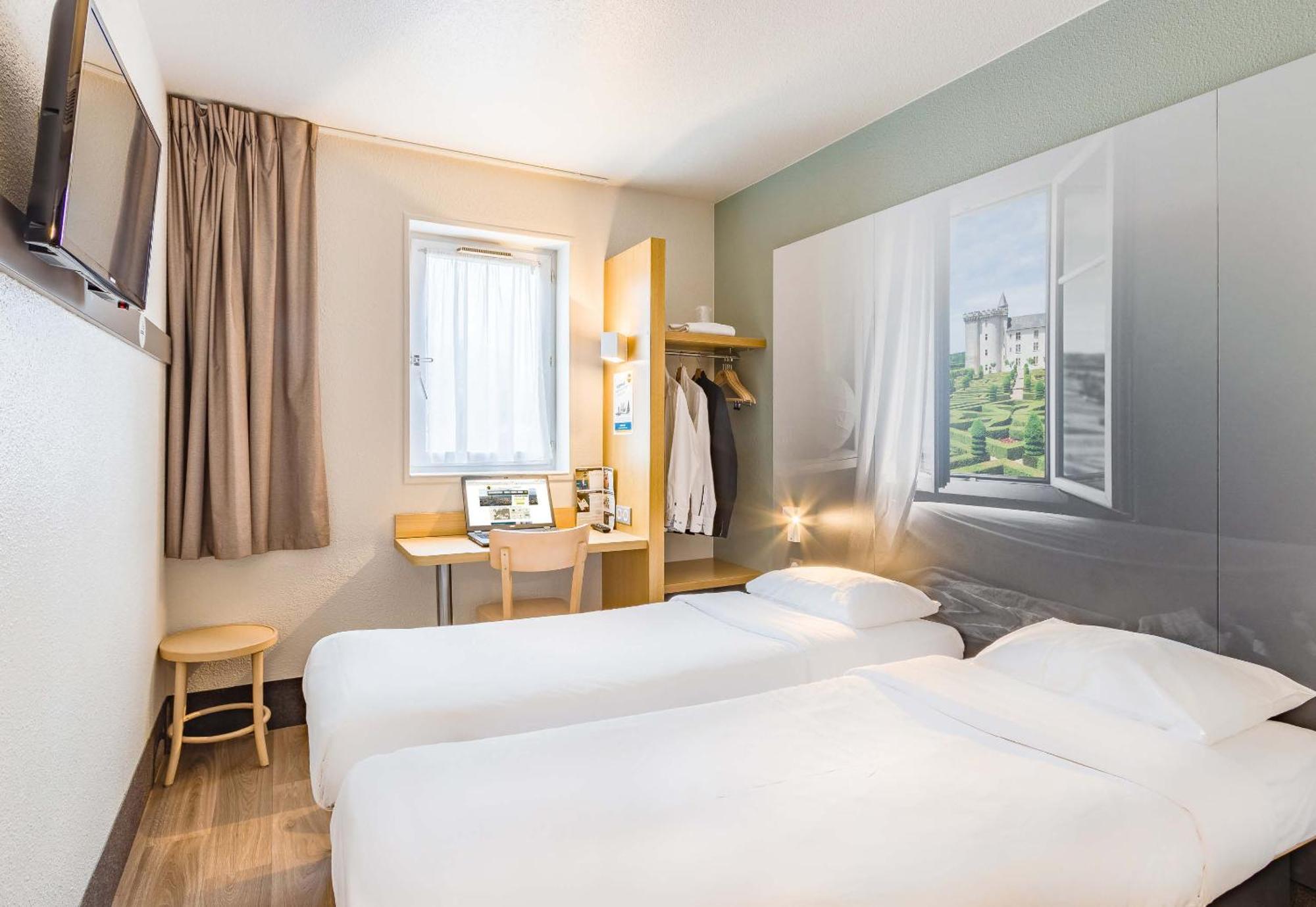 B&B HOTEL Tours Nord 2 La petite Arche Extérieur photo