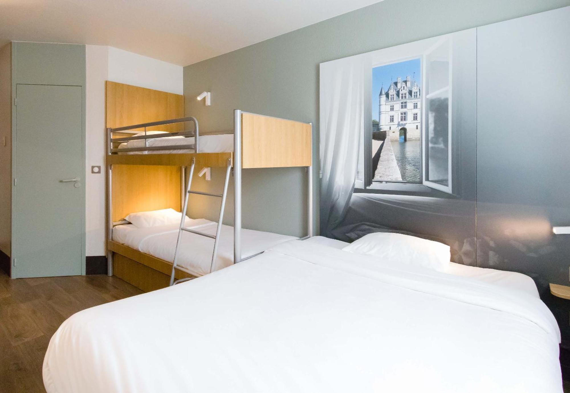 B&B HOTEL Tours Nord 2 La petite Arche Extérieur photo