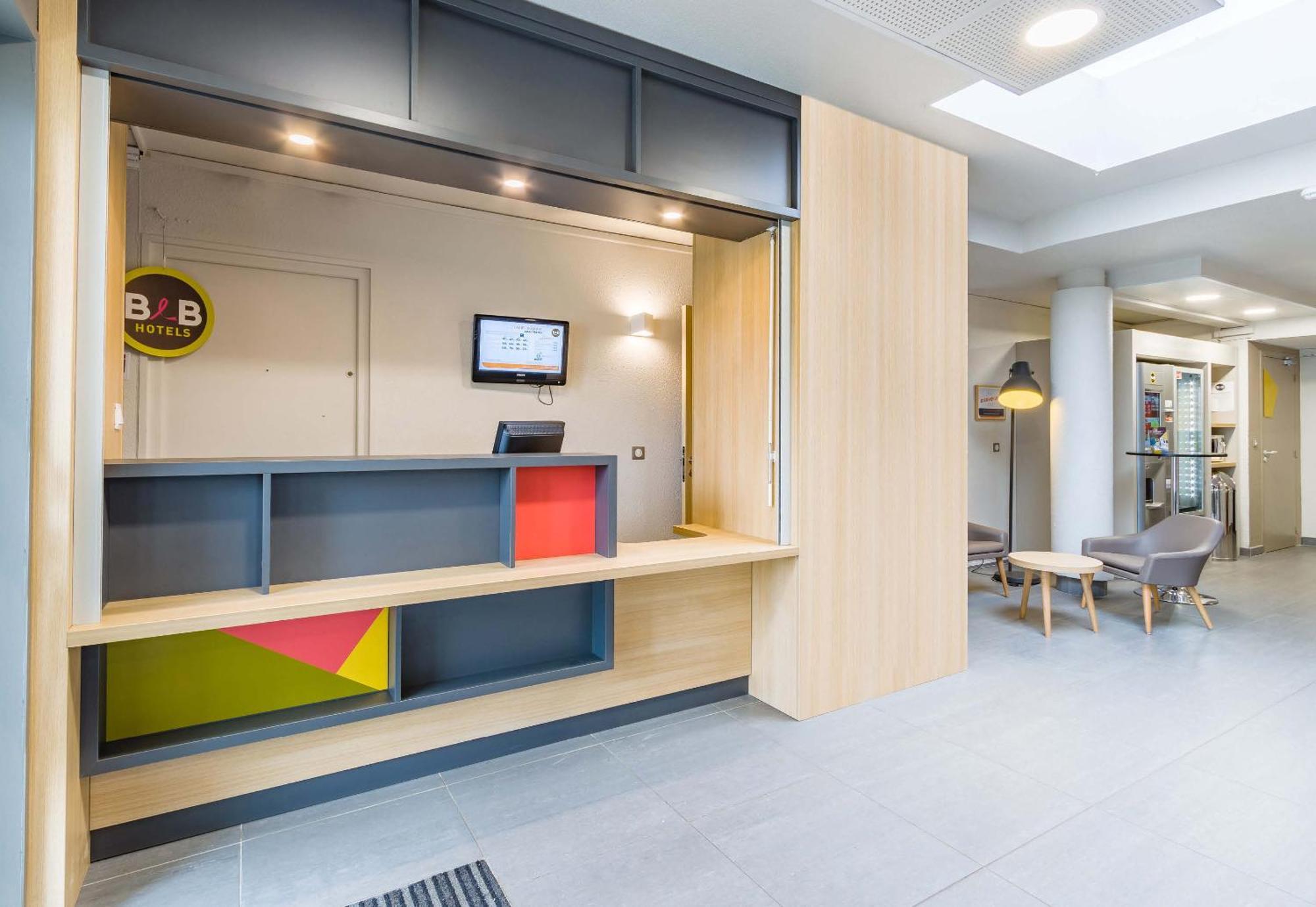 B&B HOTEL Tours Nord 2 La petite Arche Extérieur photo