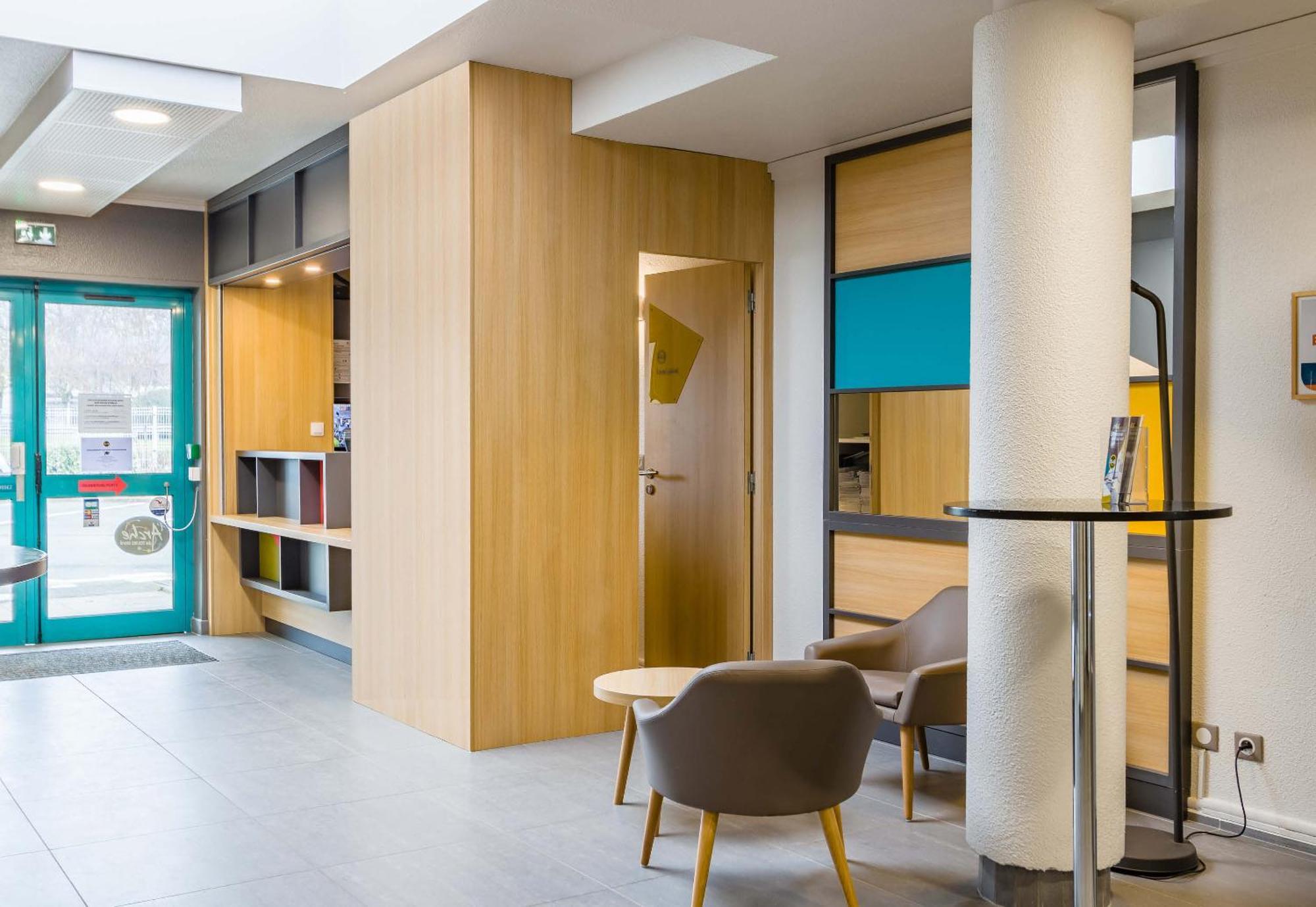 B&B HOTEL Tours Nord 2 La petite Arche Extérieur photo